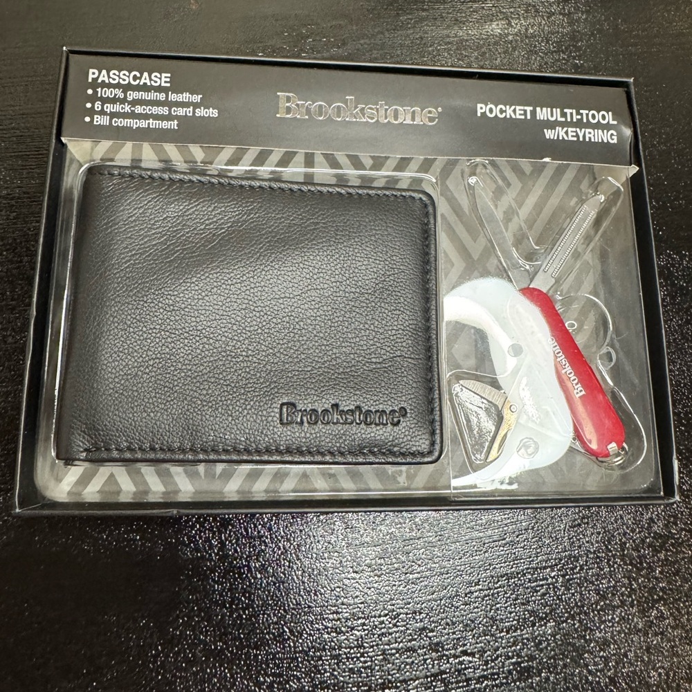 Leather Black Brookstone Wallet With Pocket Multi Tool Keyring NWT - Picture 3 of 9